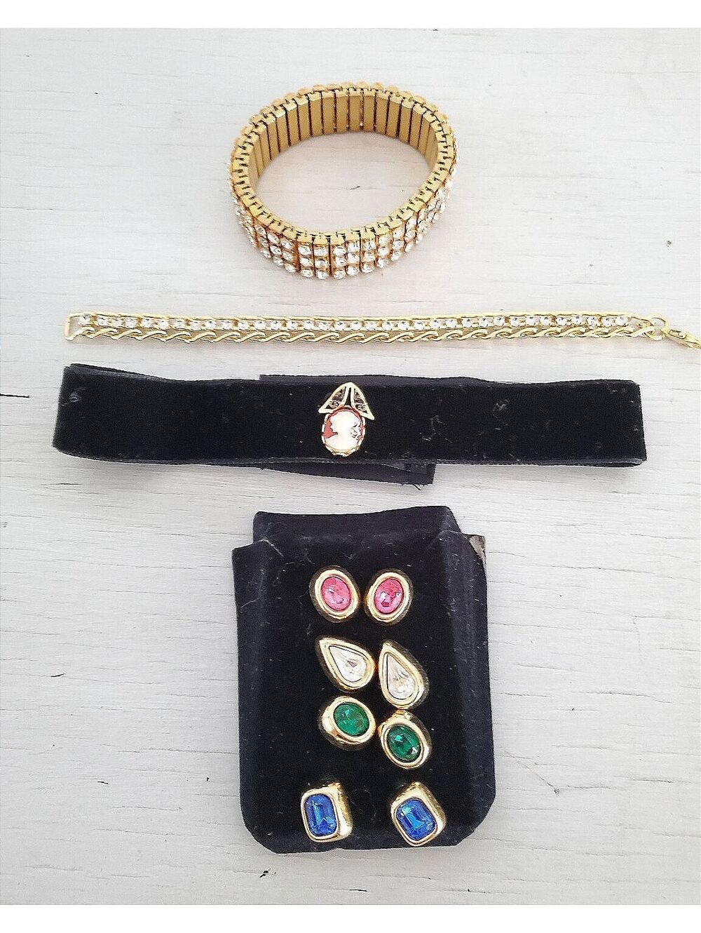 Vintage Jewelry Lot of 4